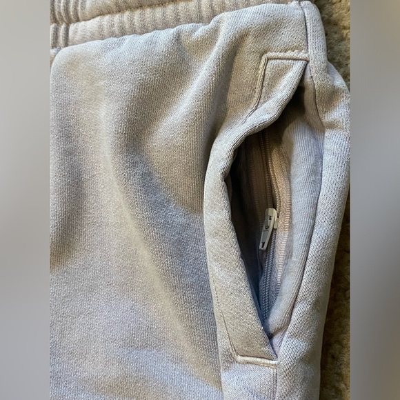 Talentless Heavyweight Sweatpants - Picture 8 of 12